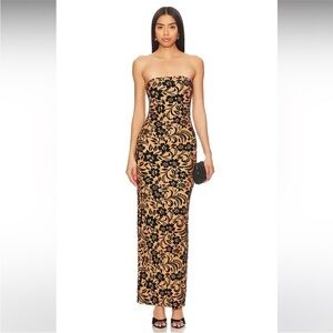 MORE TO COME Revolve Teagan Maxi Dress in Navy Floral Size M Formal